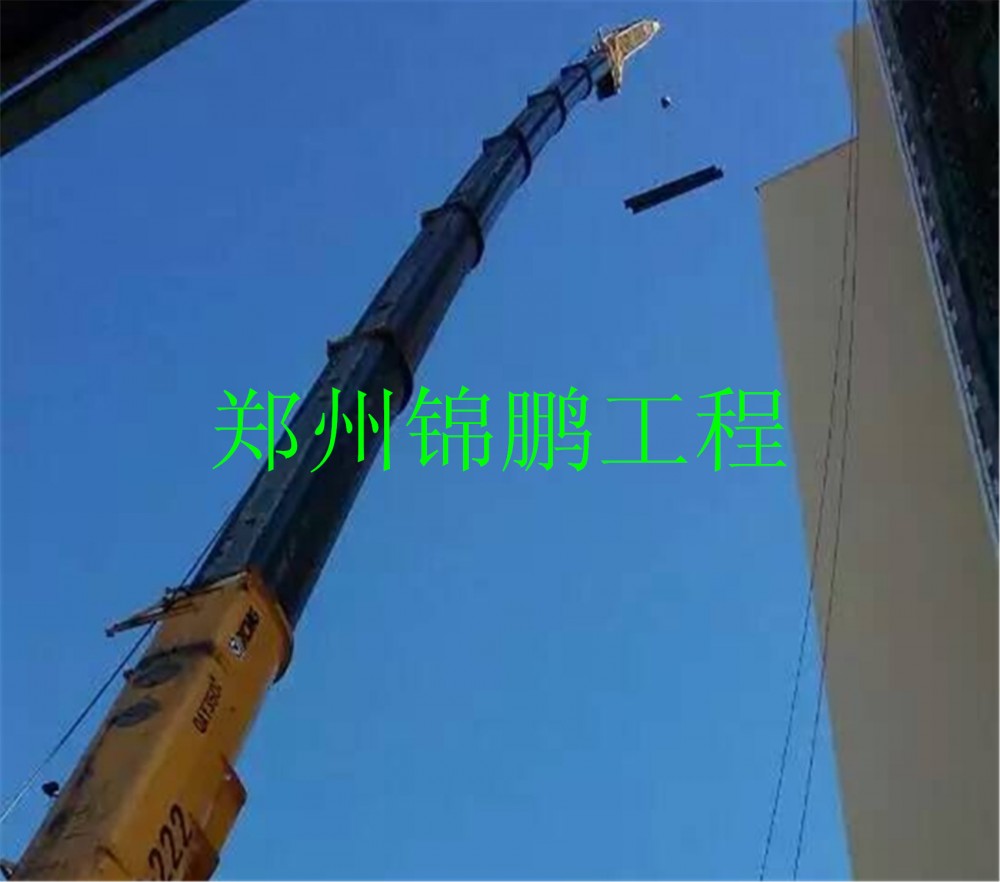 新鄭新區(qū)吊車(chē)現(xiàn)場(chǎng)